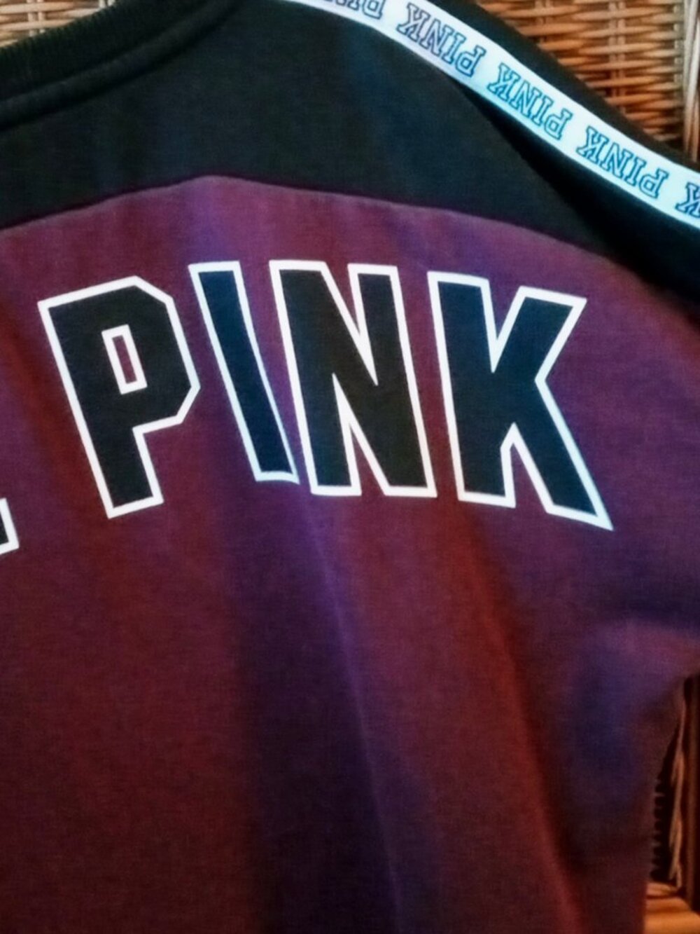 🔥SALE Y2k PINK Victoria's Secret SWEATSHIRT Women's V-Neck Pullover Long Sleeve - Picture 7 of 16